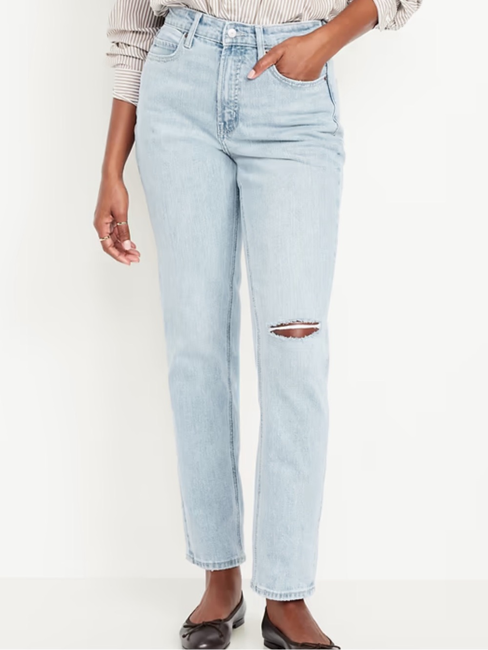 Old Navy Light Blue Straight-Leg Jeans with Knee Rip